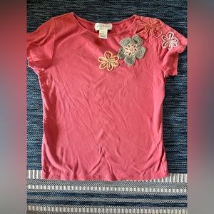 Susan Bristol small sherbet colored short sleeve shirt w/embroidered flowers